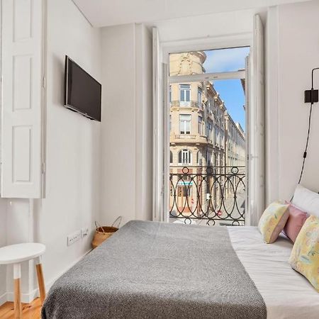 Host Wise - Lovely Shinny Flats With Balcony - Clerigos Porto Zewnętrze zdjęcie