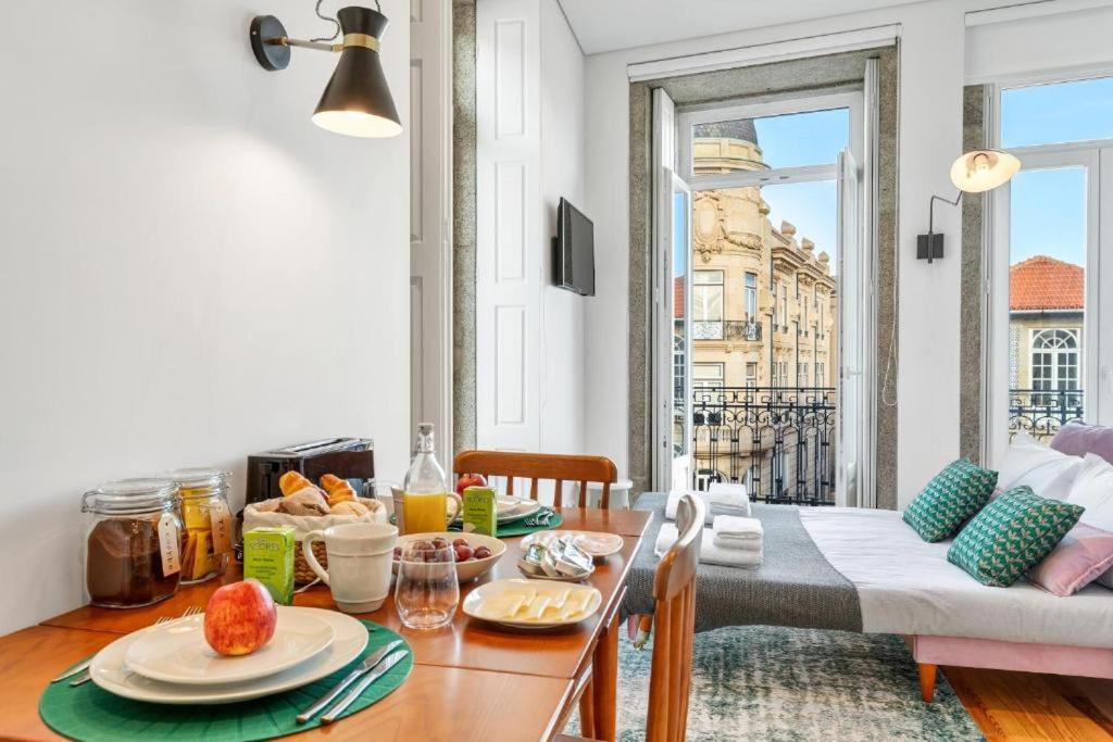 Host Wise - Lovely Shinny Flats With Balcony - Clerigos Porto Zewnętrze zdjęcie