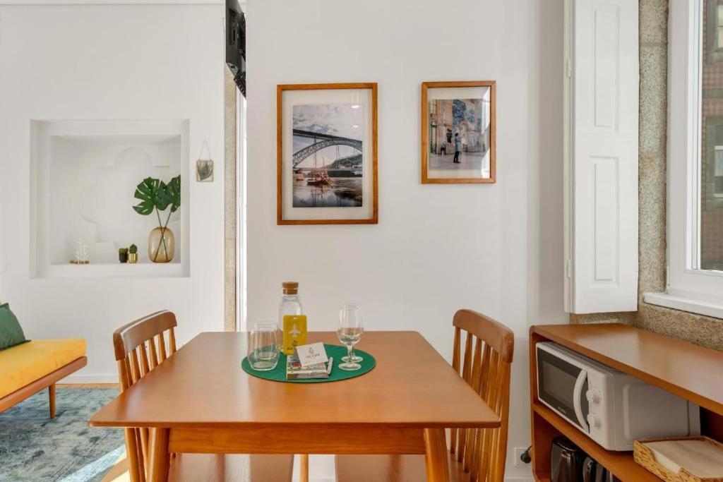 Host Wise - Lovely Shinny Flats With Balcony - Clerigos Porto Zewnętrze zdjęcie