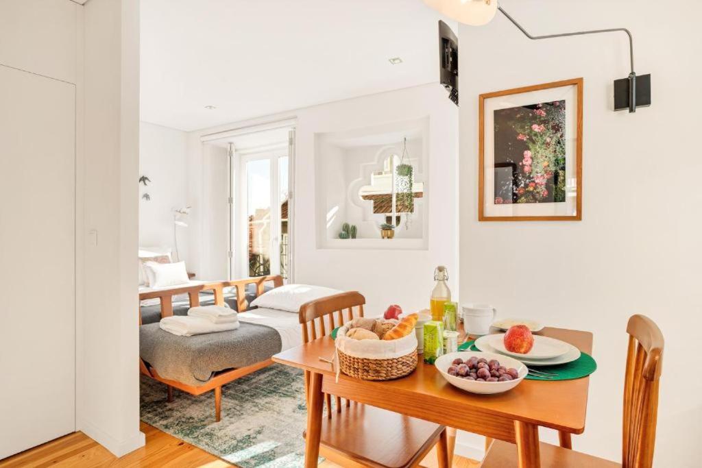 Host Wise - Lovely Shinny Flats With Balcony - Clerigos Porto Zewnętrze zdjęcie